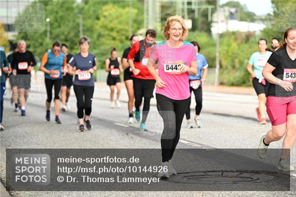06.09.2026 - CURREX Alsterlauf Dr. Thomas Lammeyer http://msf.ph/oto/10144926 06.09.2026 10:17:23 Laufen 5442, 543 meine-sportfotos.de