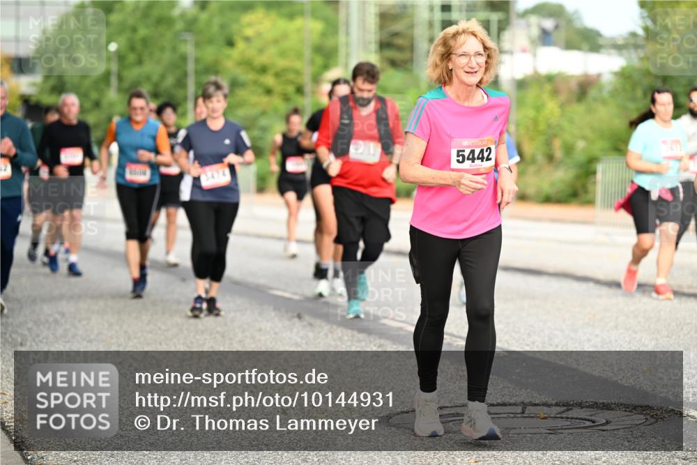06.09.2026 - CURREX Alsterlauf Dr. Thomas Lammeyer http://msf.ph/oto/10144931 06.09.2026 10:17:23 Laufen 5442 meine-sportfotos.de