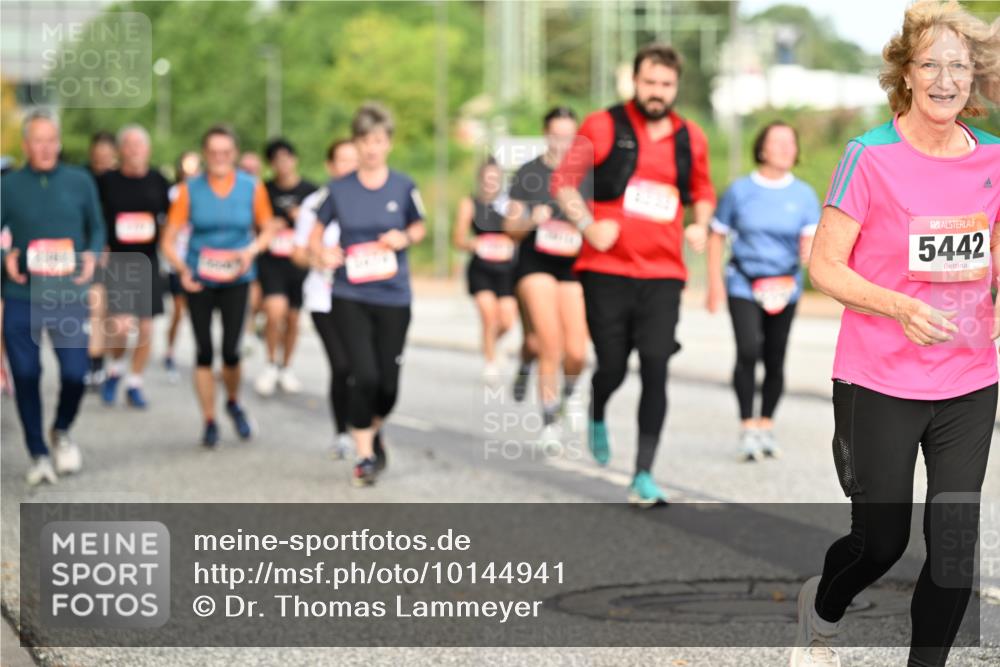 06.09.2026 - CURREX Alsterlauf Dr. Thomas Lammeyer http://msf.ph/oto/10144941 06.09.2026 10:17:24 Laufen 5442 meine-sportfotos.de