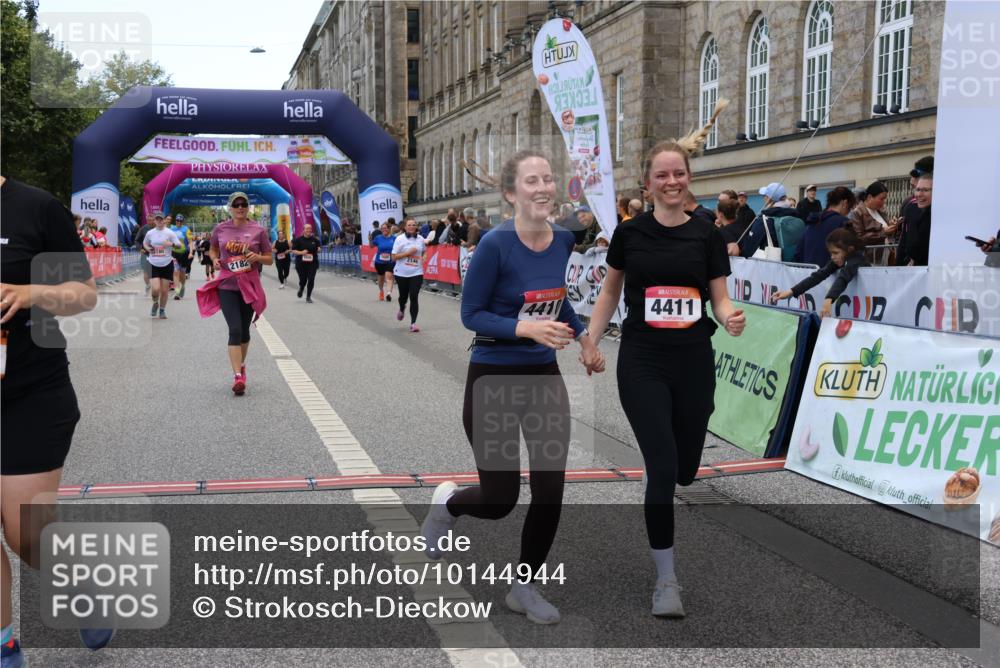 06.09.2026 - CURREX Alsterlauf Strokosch-Dieckow http://msf.ph/oto/10144944 06.09.2026 10:20:52 Ziel 2146, 2182, 4171, 4410, 4411, 4666, 5180, 5336, 5337, 6177 meine-sportfotos.de