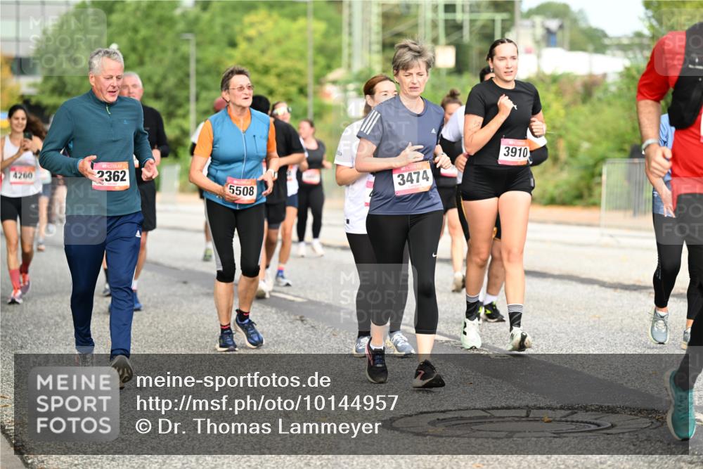 06.09.2026 - CURREX Alsterlauf Dr. Thomas Lammeyer http://msf.ph/oto/10144957 06.09.2026 10:17:26 Laufen 4260, 2362, 5508, 3474, 3910 meine-sportfotos.de