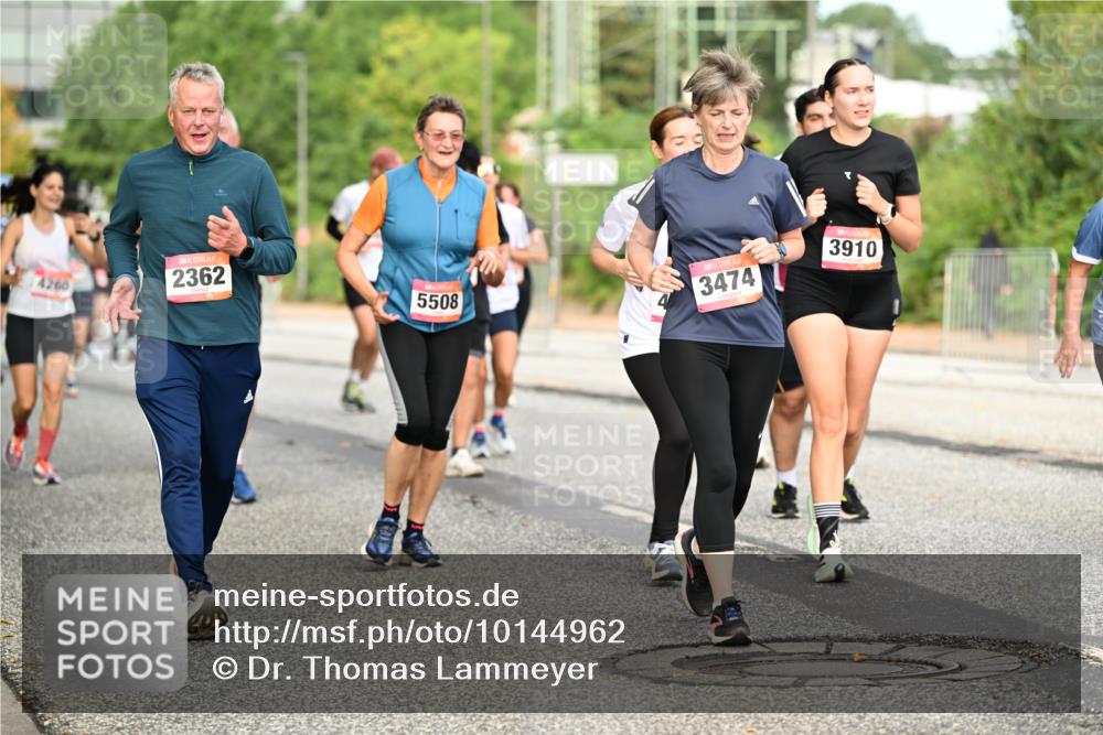 06.09.2026 - CURREX Alsterlauf Dr. Thomas Lammeyer http://msf.ph/oto/10144962 06.09.2026 10:17:26 Laufen 4260, 2362, 5508, 3474, 3910 meine-sportfotos.de