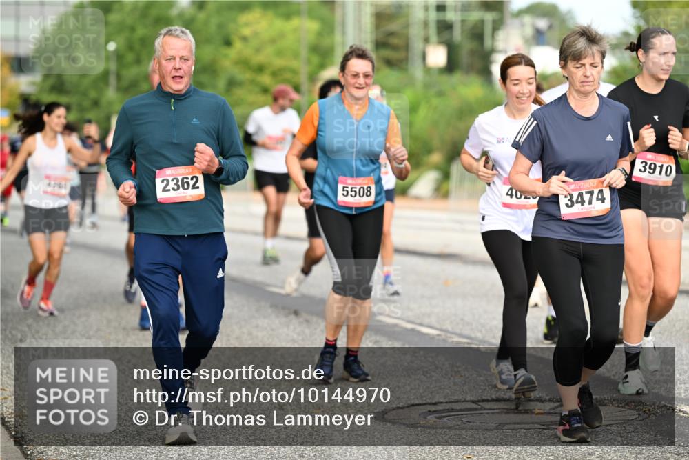 06.09.2026 - CURREX Alsterlauf Dr. Thomas Lammeyer http://msf.ph/oto/10144970 06.09.2026 10:17:27 Laufen 4260, 2362, 5508, 400, 3474, 3910 meine-sportfotos.de