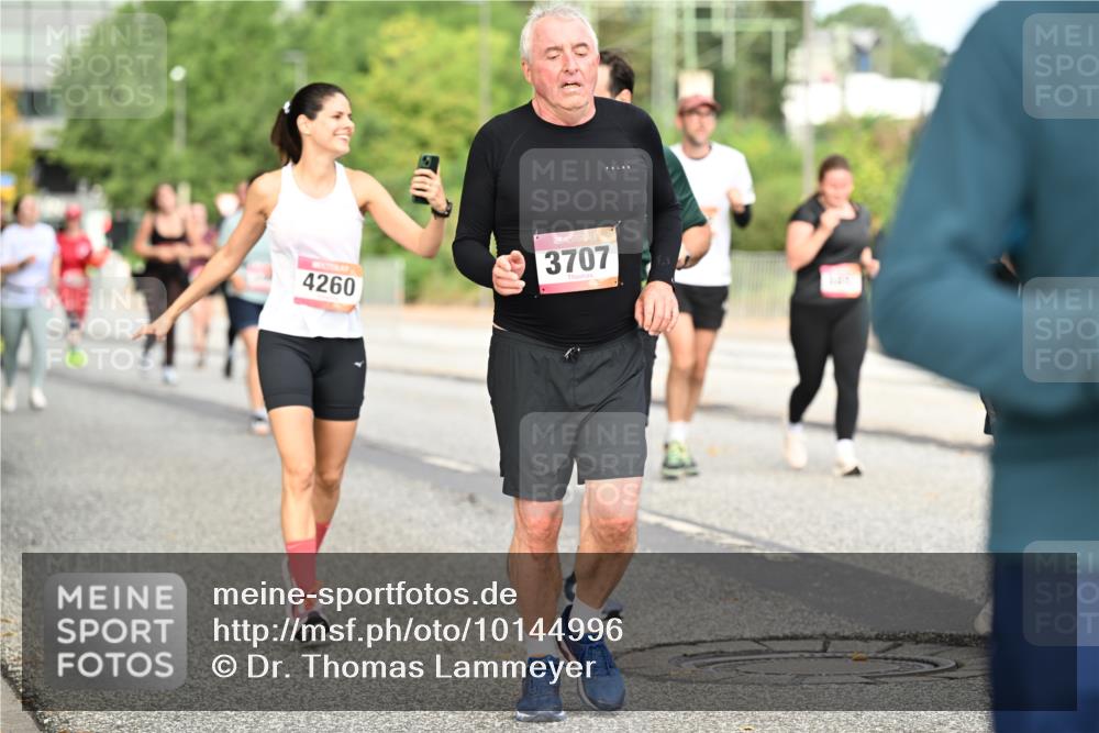 06.09.2026 - CURREX Alsterlauf Dr. Thomas Lammeyer http://msf.ph/oto/10144996 06.09.2026 10:17:30 Laufen 4260, 3707 meine-sportfotos.de