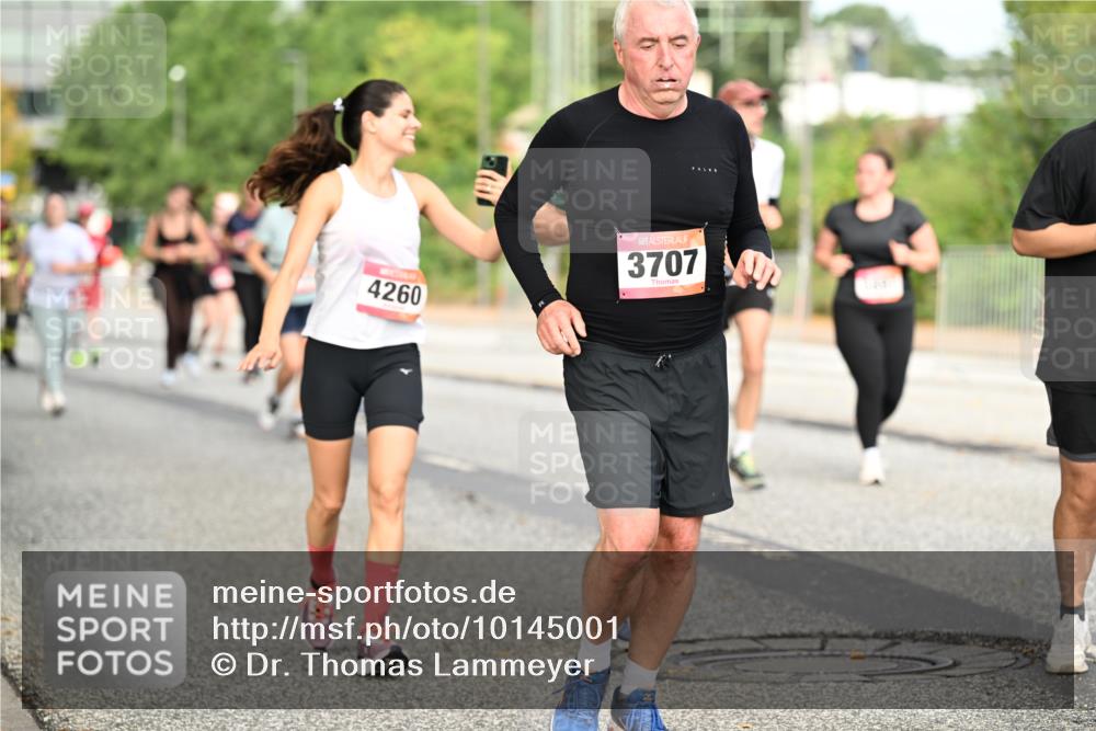 06.09.2026 - CURREX Alsterlauf Dr. Thomas Lammeyer http://msf.ph/oto/10145001 06.09.2026 10:17:30 Laufen 4260, 3707 meine-sportfotos.de