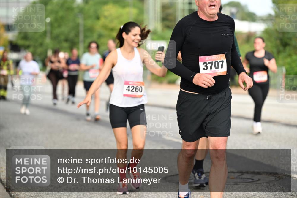 06.09.2026 - CURREX Alsterlauf Dr. Thomas Lammeyer http://msf.ph/oto/10145005 06.09.2026 10:17:31 Laufen 4260, 3707 meine-sportfotos.de