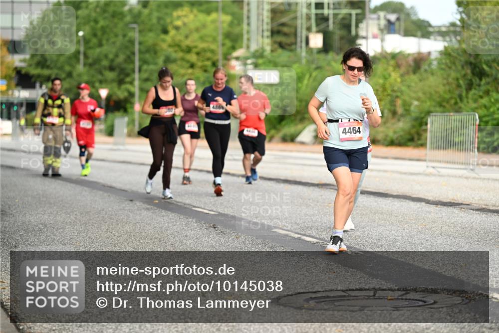 06.09.2026 - CURREX Alsterlauf Dr. Thomas Lammeyer http://msf.ph/oto/10145038 06.09.2026 10:17:35 Laufen 4464 meine-sportfotos.de
