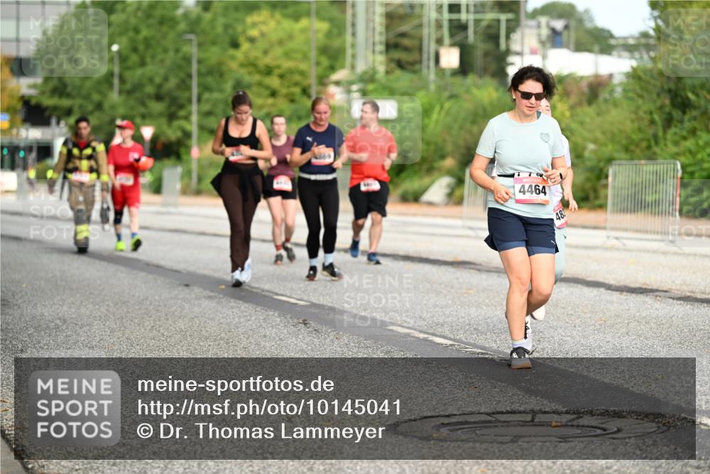06.09.2026 - CURREX Alsterlauf Dr. Thomas Lammeyer http://msf.ph/oto/10145041 06.09.2026 10:17:35 Laufen 4464, 483 meine-sportfotos.de