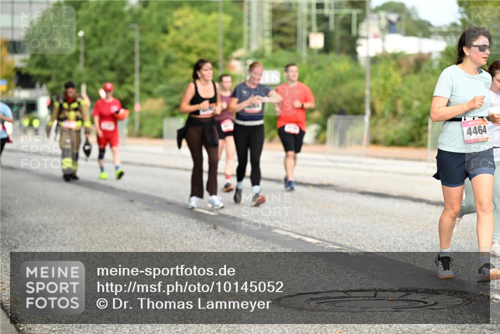 06.09.2026 - CURREX Alsterlauf Dr. Thomas Lammeyer http://msf.ph/oto/10145052 06.09.2026 10:17:36 Laufen 4464 meine-sportfotos.de
