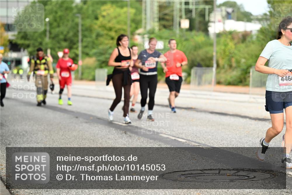 06.09.2026 - CURREX Alsterlauf Dr. Thomas Lammeyer http://msf.ph/oto/10145053 06.09.2026 10:17:36 Laufen 4464 meine-sportfotos.de