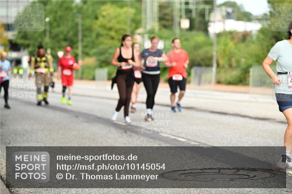06.09.2026 - CURREX Alsterlauf Dr. Thomas Lammeyer http://msf.ph/oto/10145054 06.09.2026 10:17:36 Laufen  meine-sportfotos.de