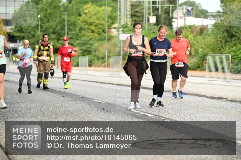 06.09.2026 - CURREX Alsterlauf Dr. Thomas Lammeyer http://msf.ph/oto/10145065 06.09.2026 10:17:38 Laufen 76, 4880, 6211, 4122, 4862, 4486 meine-sportfotos.de