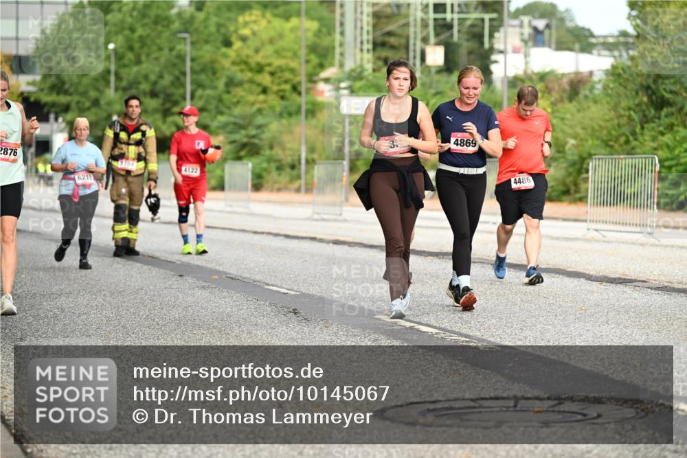 06.09.2026 - CURREX Alsterlauf Dr. Thomas Lammeyer http://msf.ph/oto/10145067 06.09.2026 10:17:38 Laufen 2876, 6211, 3754, 4122, 4869, 4486 meine-sportfotos.de