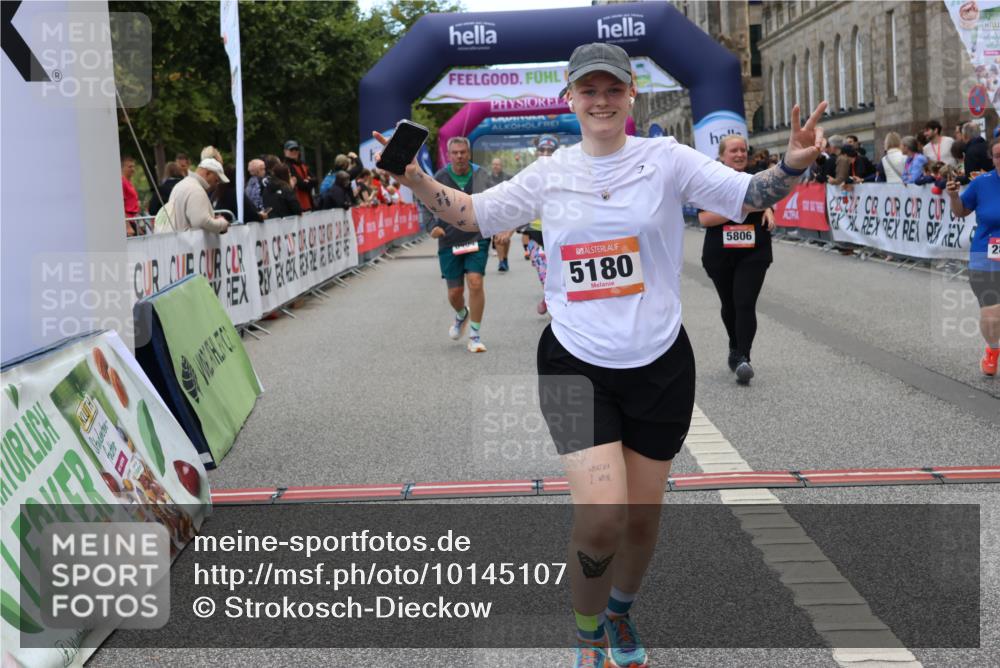 06.09.2026 - CURREX Alsterlauf Strokosch-Dieckow http://msf.ph/oto/10145107 06.09.2026 10:20:59 Ziel 2146, 2182, 2885, 5136, 5180, 5806, 6403, 6404 meine-sportfotos.de