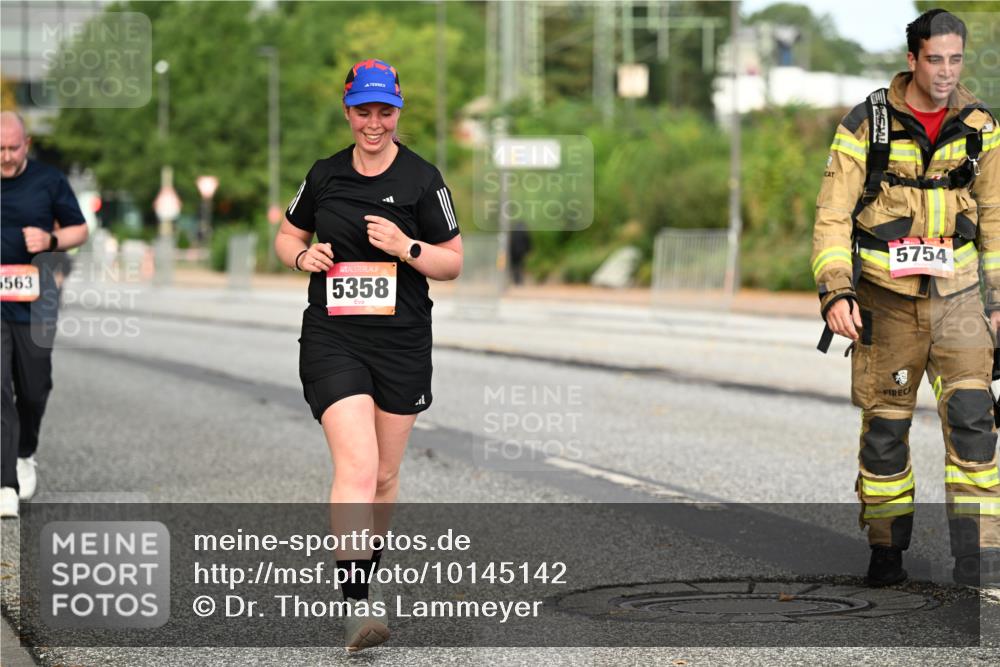 06.09.2026 - CURREX Alsterlauf Dr. Thomas Lammeyer http://msf.ph/oto/10145142 06.09.2026 10:17:49 Laufen 563, 5358, 5754 meine-sportfotos.de