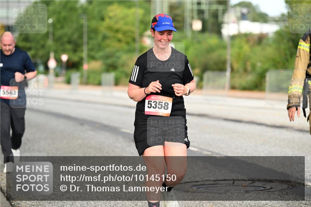 06.09.2026 - CURREX Alsterlauf Dr. Thomas Lammeyer http://msf.ph/oto/10145150 06.09.2026 10:17:49 Laufen 5563, 5358 meine-sportfotos.de