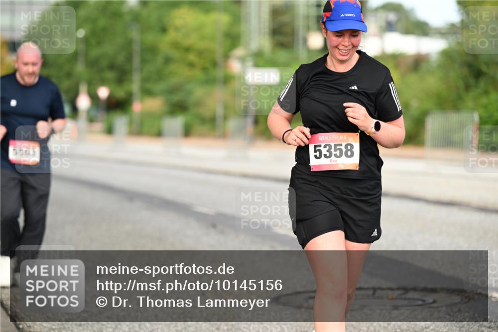 06.09.2026 - CURREX Alsterlauf Dr. Thomas Lammeyer http://msf.ph/oto/10145156 06.09.2026 10:17:50 Laufen 5563, 5358 meine-sportfotos.de