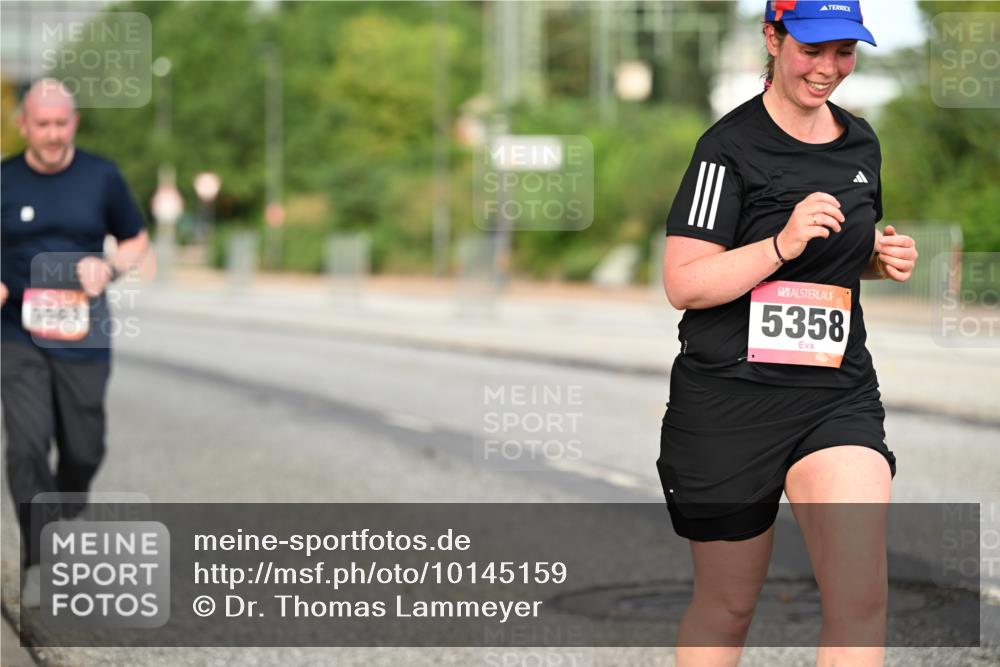 06.09.2026 - CURREX Alsterlauf Dr. Thomas Lammeyer http://msf.ph/oto/10145159 06.09.2026 10:17:50 Laufen 5358 meine-sportfotos.de