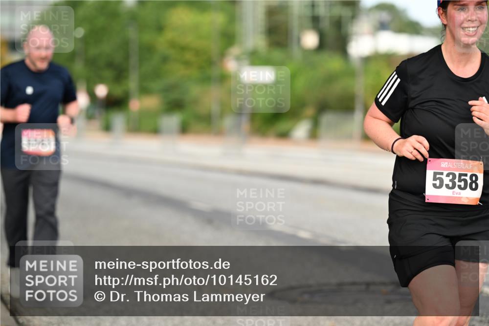 06.09.2026 - CURREX Alsterlauf Dr. Thomas Lammeyer http://msf.ph/oto/10145162 06.09.2026 10:17:50 Laufen 5358 meine-sportfotos.de