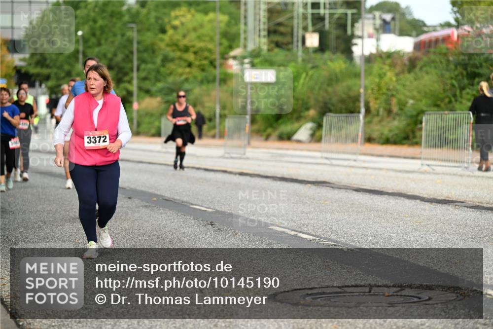06.09.2026 - CURREX Alsterlauf Dr. Thomas Lammeyer http://msf.ph/oto/10145190 06.09.2026 10:17:57 Laufen 3372 meine-sportfotos.de