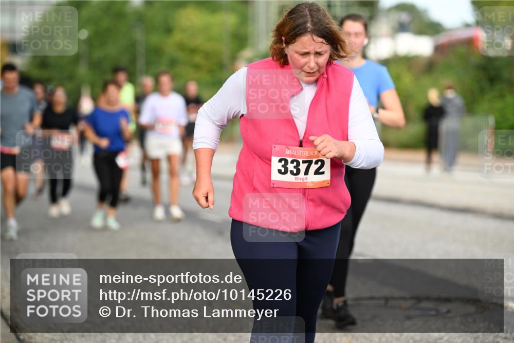 06.09.2026 - CURREX Alsterlauf Dr. Thomas Lammeyer http://msf.ph/oto/10145226 06.09.2026 10:18:01 Laufen 3372 meine-sportfotos.de