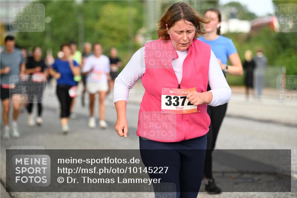 06.09.2026 - CURREX Alsterlauf Dr. Thomas Lammeyer http://msf.ph/oto/10145227 06.09.2026 10:18:01 Laufen 337 meine-sportfotos.de