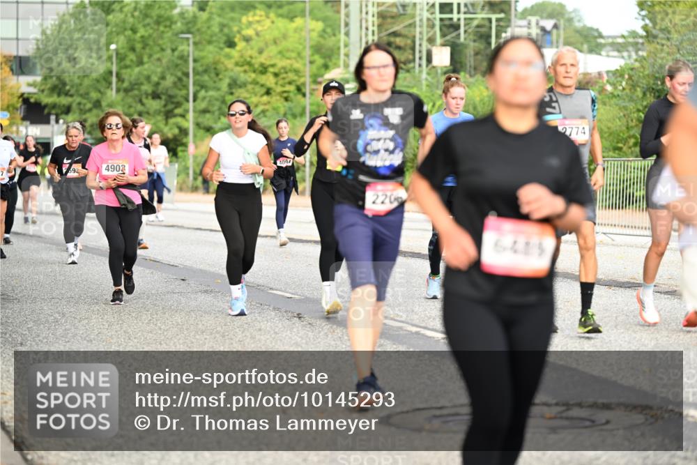 06.09.2026 - CURREX Alsterlauf Dr. Thomas Lammeyer http://msf.ph/oto/10145293 06.09.2026 10:18:08 Laufen 220, 2774 meine-sportfotos.de