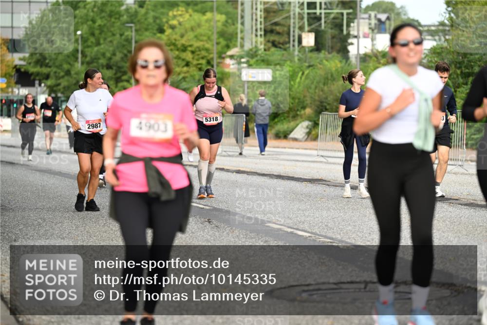 06.09.2026 - CURREX Alsterlauf Dr. Thomas Lammeyer http://msf.ph/oto/10145335 06.09.2026 10:18:13 Laufen 5318, 3, 2987, 4903 meine-sportfotos.de