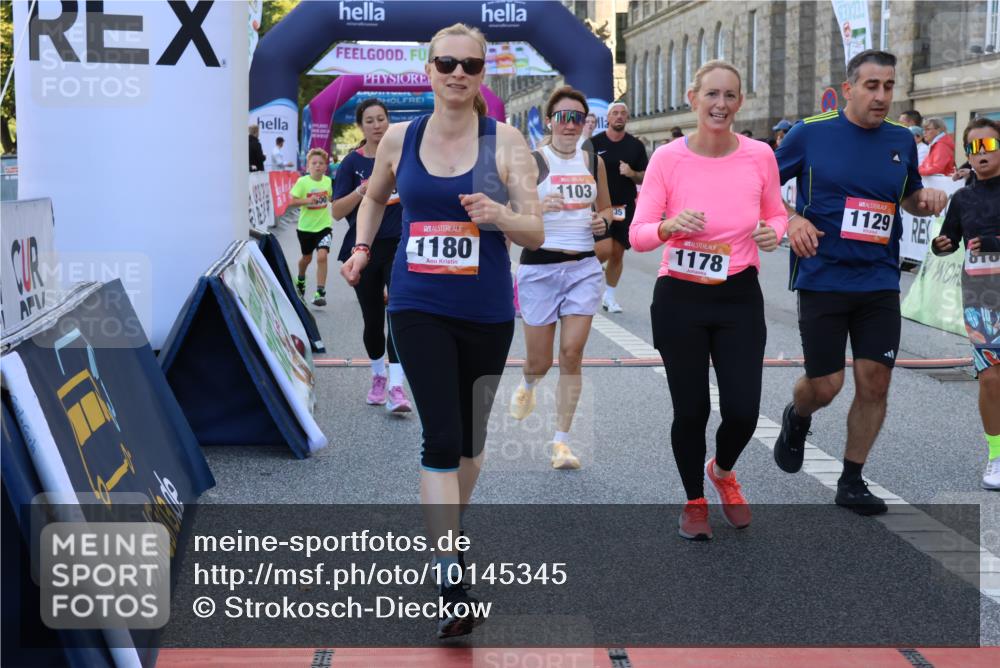 06.09.2026 - CURREX Alsterlauf Strokosch-Dieckow http://msf.ph/oto/10145345 06.09.2026 11:51:23 Ziel 1032, 1035, 1079, 1103, 1129, 1148, 1178, 1179, 1180, 1224, 1300, 4444, 8047, 8184, 8208, 8335 meine-sportfotos.de