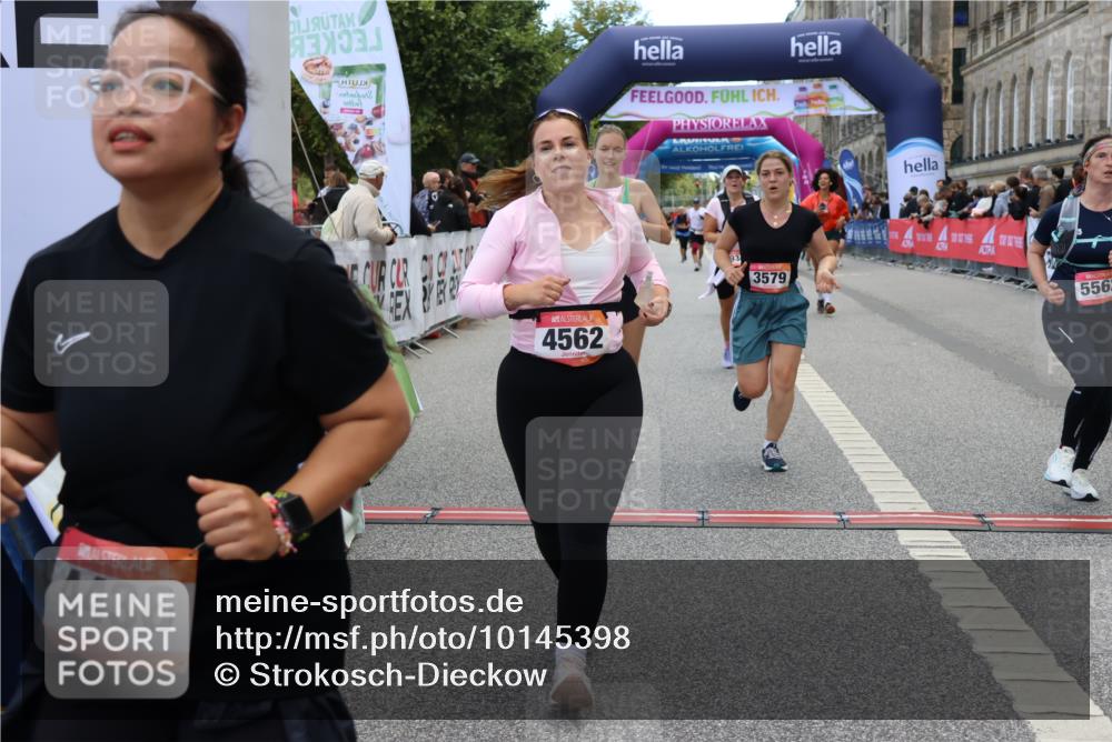 06.09.2026 - CURREX Alsterlauf Strokosch-Dieckow http://msf.ph/oto/10145398 06.09.2026 10:21:10 Ziel 2754, 2755, 2757, 3406, 3495, 3579, 4436, 4562, 4934, 5136, 5562, 5824, 8255 meine-sportfotos.de