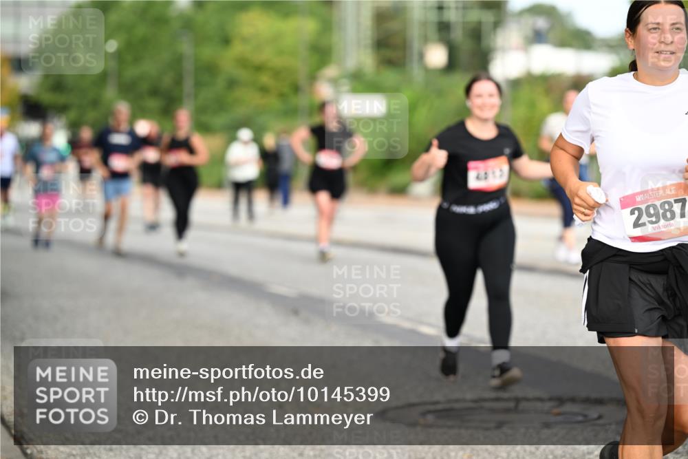 06.09.2026 - CURREX Alsterlauf Dr. Thomas Lammeyer http://msf.ph/oto/10145399 06.09.2026 10:18:19 Laufen 2987 meine-sportfotos.de