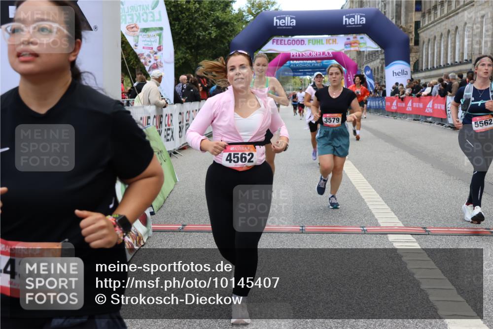 06.09.2026 - CURREX Alsterlauf Strokosch-Dieckow http://msf.ph/oto/10145407 06.09.2026 10:21:10 Ziel 2754, 2755, 2757, 3406, 3495, 3579, 4436, 4562, 4934, 5136, 5562, 5824, 8255 meine-sportfotos.de
