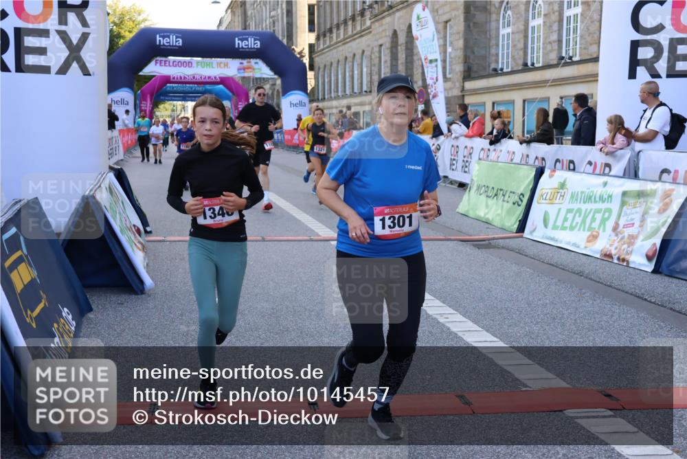 06.09.2026 - CURREX Alsterlauf Strokosch-Dieckow http://msf.ph/oto/10145457 06.09.2026 11:51:33 Ziel 1029, 1056, 1102, 1148, 1158, 1162, 1301, 1321, 1343, 1345, 1346, 8172 meine-sportfotos.de
