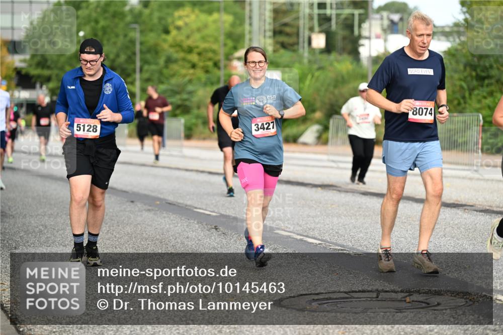 06.09.2026 - CURREX Alsterlauf Dr. Thomas Lammeyer http://msf.ph/oto/10145463 06.09.2026 10:18:26 Laufen 5128, 3427, 8074 meine-sportfotos.de