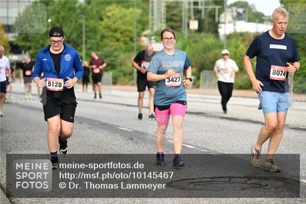 06.09.2026 - CURREX Alsterlauf Dr. Thomas Lammeyer http://msf.ph/oto/10145467 06.09.2026 10:18:27 Laufen 5128, 3427, 8074 meine-sportfotos.de