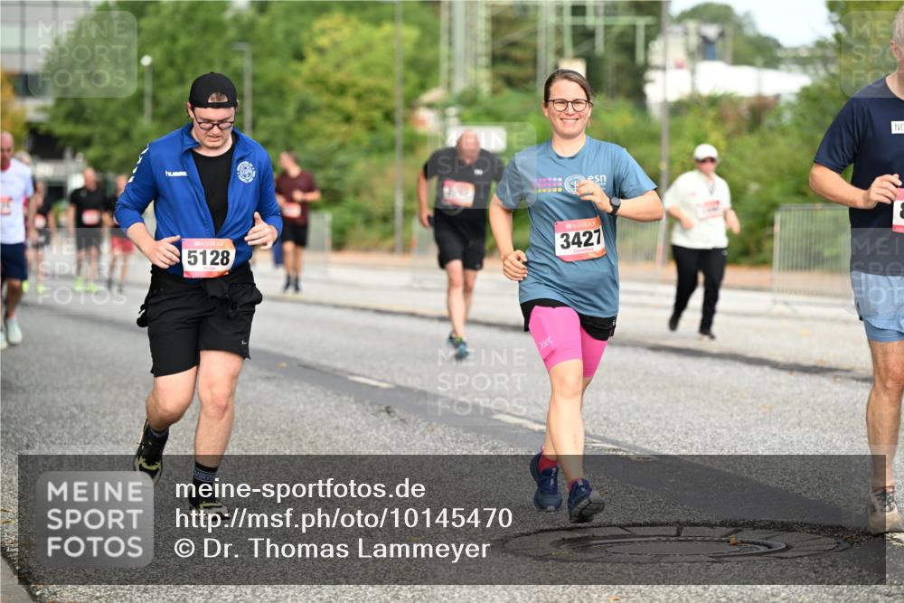 06.09.2026 - CURREX Alsterlauf Dr. Thomas Lammeyer http://msf.ph/oto/10145470 06.09.2026 10:18:27 Laufen 5128, 3427 meine-sportfotos.de