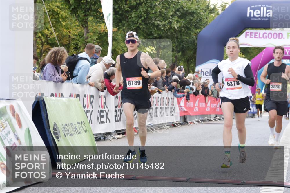 06.09.2026 - CURREX Alsterlauf Yannick Fuchs http://msf.ph/oto/10145482 06.09.2026 09:47:40 Ziel 2850, 2865, 4313, 5863, 6378, 8189 meine-sportfotos.de