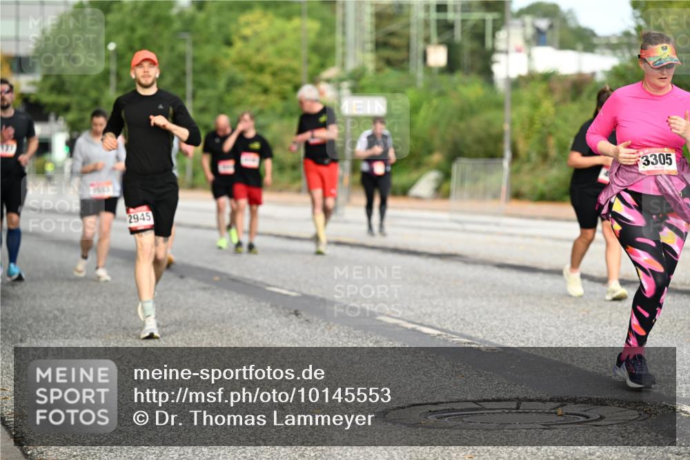 06.09.2026 - CURREX Alsterlauf Dr. Thomas Lammeyer http://msf.ph/oto/10145553 06.09.2026 10:18:39 Laufen 2945, 3305 meine-sportfotos.de