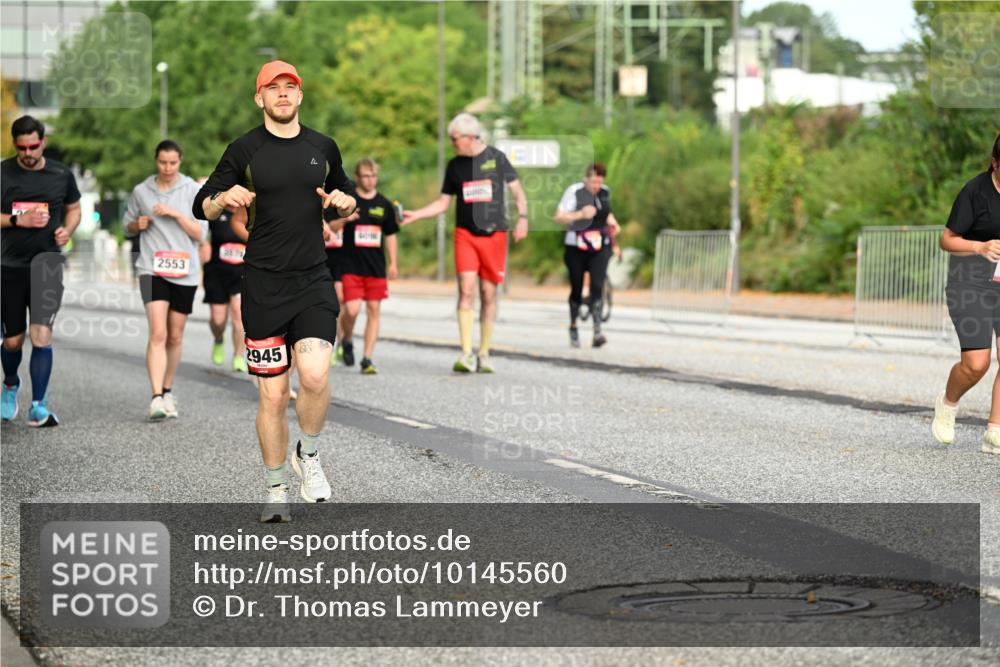 06.09.2026 - CURREX Alsterlauf Dr. Thomas Lammeyer http://msf.ph/oto/10145560 06.09.2026 10:18:40 Laufen 2553, 2945 meine-sportfotos.de