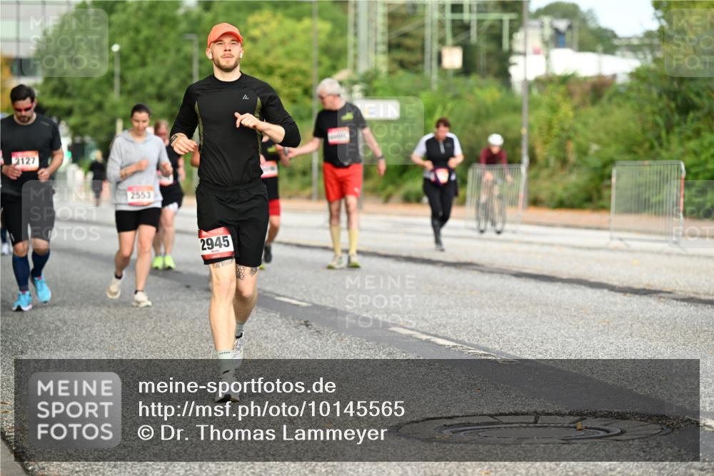 06.09.2026 - CURREX Alsterlauf Dr. Thomas Lammeyer http://msf.ph/oto/10145565 06.09.2026 10:18:41 Laufen 2553, 2945 meine-sportfotos.de