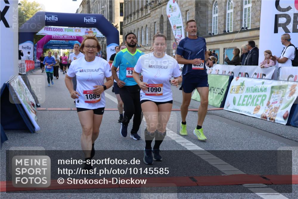 06.09.2026 - CURREX Alsterlauf Strokosch-Dieckow http://msf.ph/oto/10145585 06.09.2026 11:51:44 Ziel 1056, 1083, 1089, 1090, 1135, 1194, 1226, 1257, 1315, 1345, 1347, 8159, 8327 meine-sportfotos.de