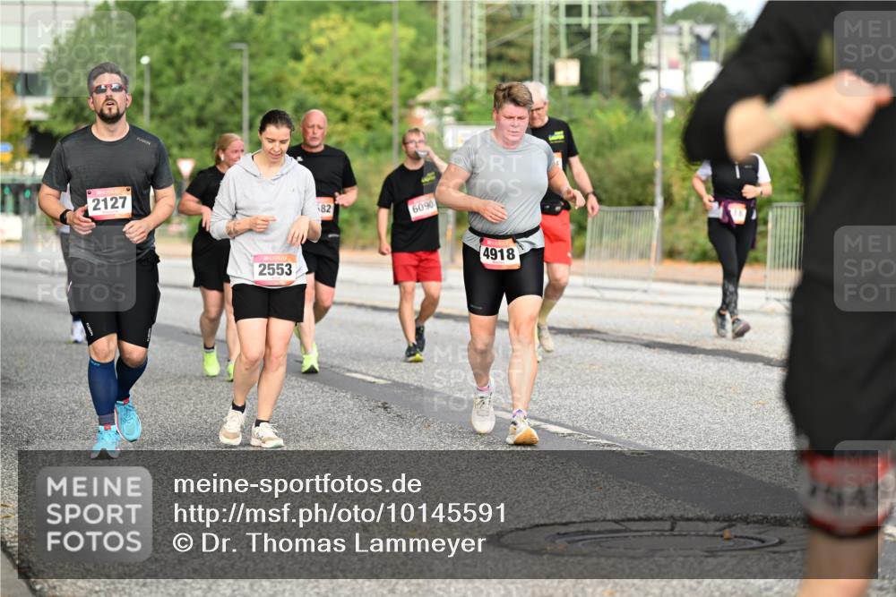 06.09.2026 - CURREX Alsterlauf Dr. Thomas Lammeyer http://msf.ph/oto/10145591 06.09.2026 10:18:44 Laufen 2127, 2553, 582, 6090, 4918 meine-sportfotos.de