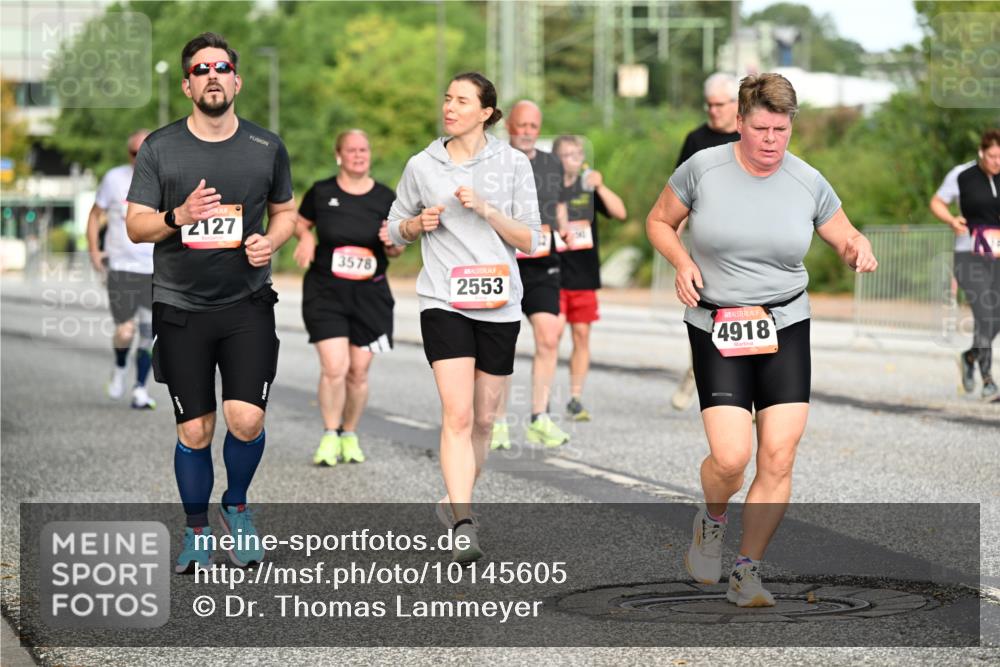 06.09.2026 - CURREX Alsterlauf Dr. Thomas Lammeyer http://msf.ph/oto/10145605 06.09.2026 10:18:46 Laufen 2127, 3578, 2553, 4918 meine-sportfotos.de
