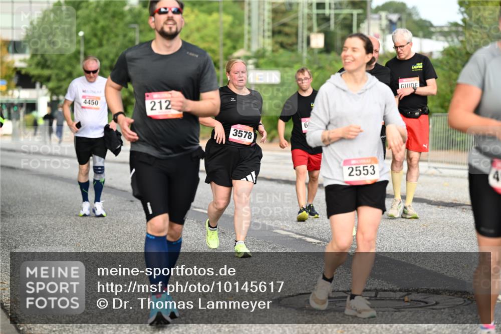 06.09.2026 - CURREX Alsterlauf Dr. Thomas Lammeyer http://msf.ph/oto/10145617 06.09.2026 10:18:47 Laufen 4450, 212, 6, 3578, 2553 meine-sportfotos.de