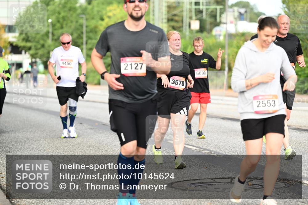06.09.2026 - CURREX Alsterlauf Dr. Thomas Lammeyer http://msf.ph/oto/10145624 06.09.2026 10:18:48 Laufen 4450, 2127, 3578, 6090, 2553 meine-sportfotos.de