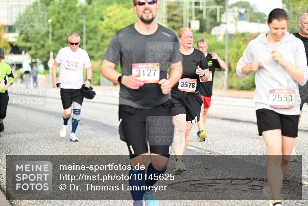 06.09.2026 - CURREX Alsterlauf Dr. Thomas Lammeyer http://msf.ph/oto/10145625 06.09.2026 10:18:48 Laufen 4450, 2127, 3578, 2553 meine-sportfotos.de