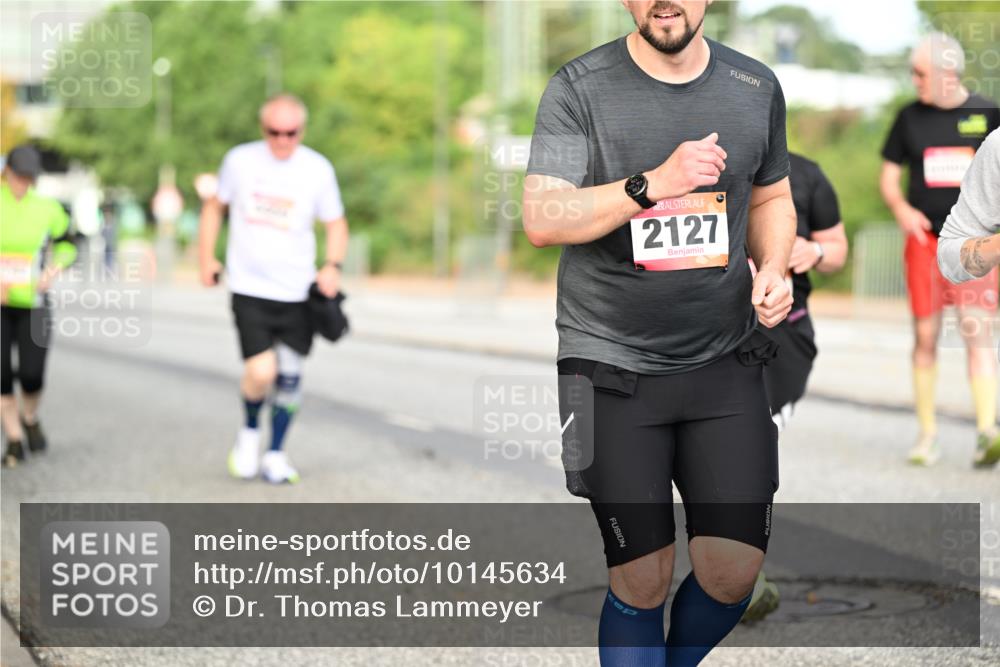 06.09.2026 - CURREX Alsterlauf Dr. Thomas Lammeyer http://msf.ph/oto/10145634 06.09.2026 10:18:49 Laufen 2127 meine-sportfotos.de