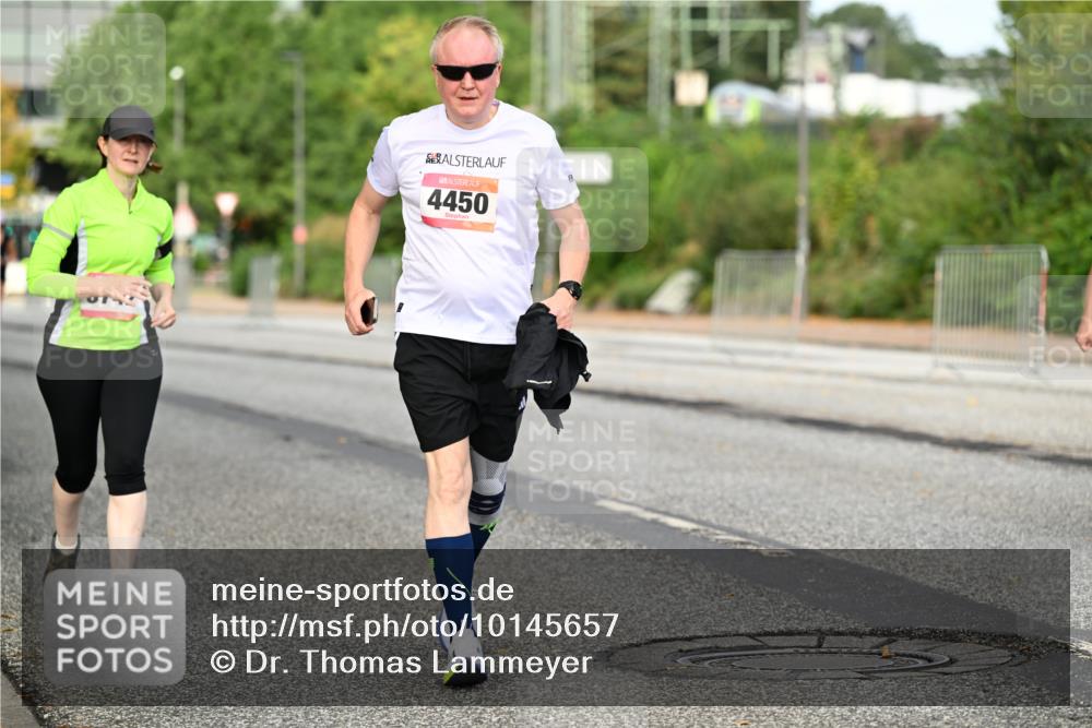 06.09.2026 - CURREX Alsterlauf Dr. Thomas Lammeyer http://msf.ph/oto/10145657 06.09.2026 10:18:51 Laufen 4450 meine-sportfotos.de