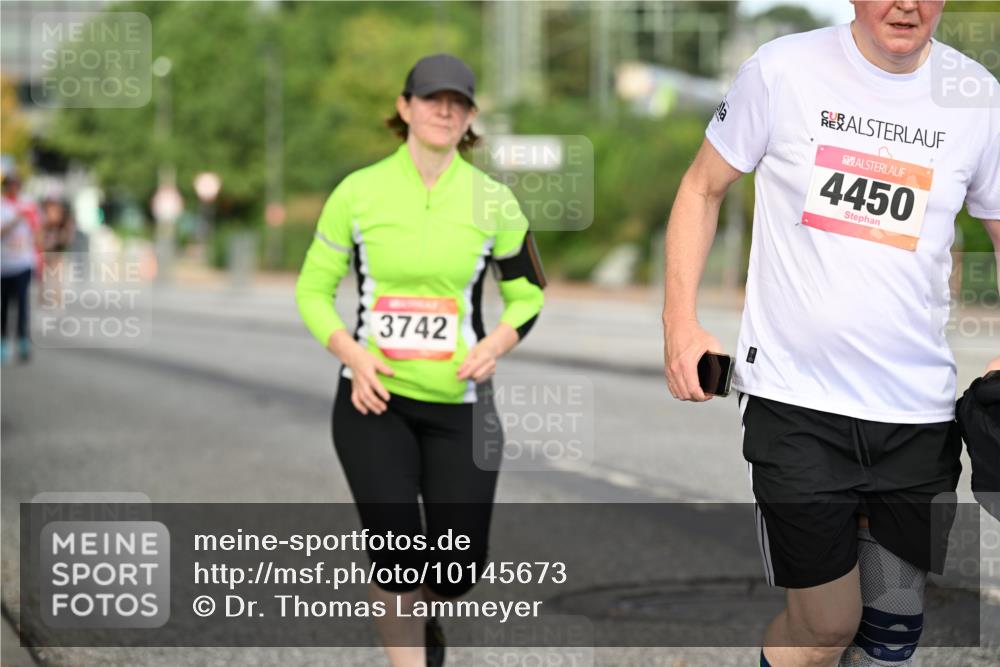 06.09.2026 - CURREX Alsterlauf Dr. Thomas Lammeyer http://msf.ph/oto/10145673 06.09.2026 10:18:53 Laufen 3742, 4450 meine-sportfotos.de