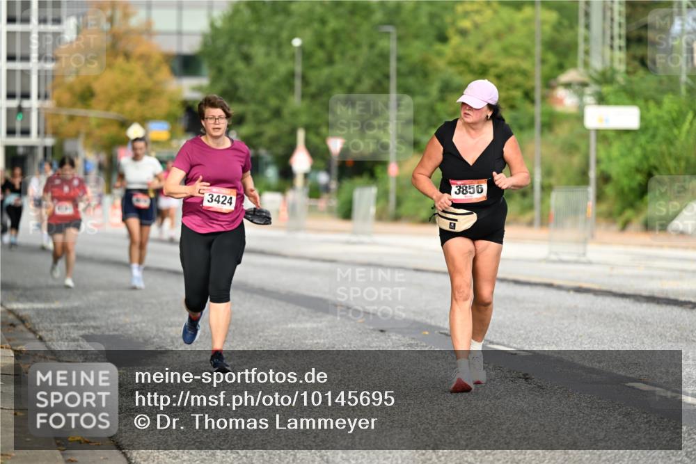 06.09.2026 - CURREX Alsterlauf Dr. Thomas Lammeyer http://msf.ph/oto/10145695 06.09.2026 10:19:08 Laufen 3856, 3424 meine-sportfotos.de